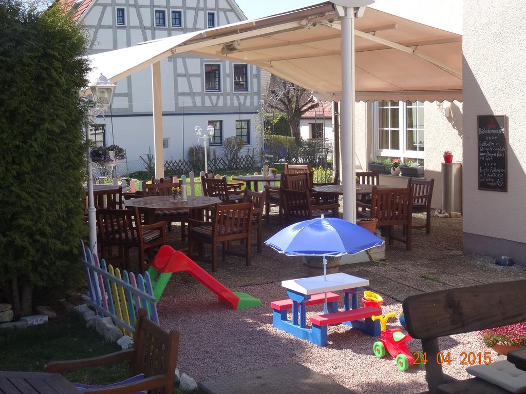 Hotel 4 Jahreszeiten Mit Restaurant ألبشتات المظهر الخارجي الصورة