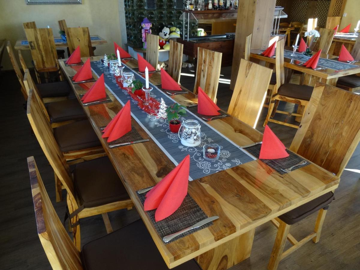 Hotel 4 Jahreszeiten Mit Restaurant ألبشتات المظهر الخارجي الصورة