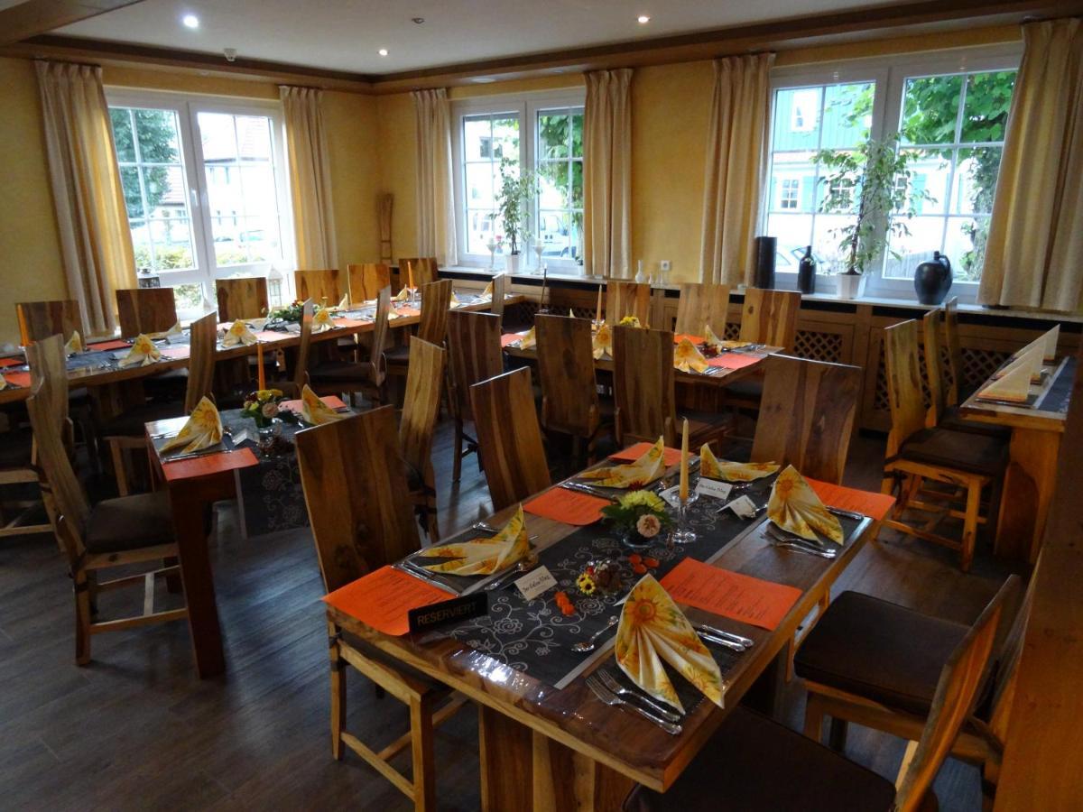 Hotel 4 Jahreszeiten Mit Restaurant ألبشتات المظهر الخارجي الصورة