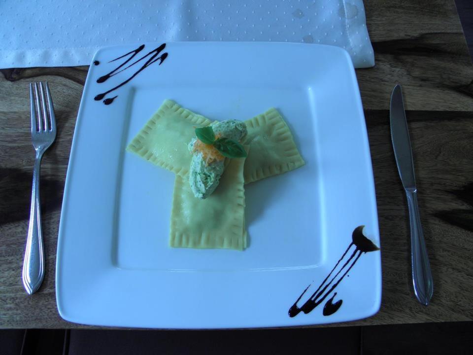 Hotel 4 Jahreszeiten Mit Restaurant ألبشتات المظهر الخارجي الصورة